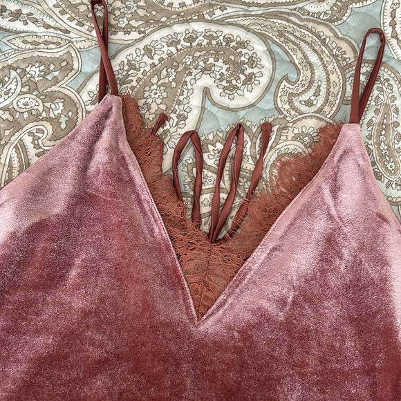 {Express} top! - Picture 2 of 4